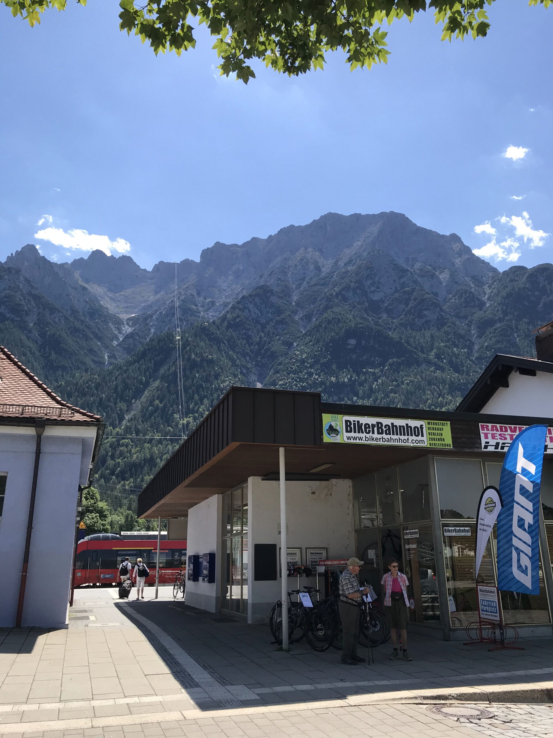 ミッテンヴァルト・ドイツ！ミュンヘンやインスブルックから日帰りで行けるゲーテも称賛した観光地